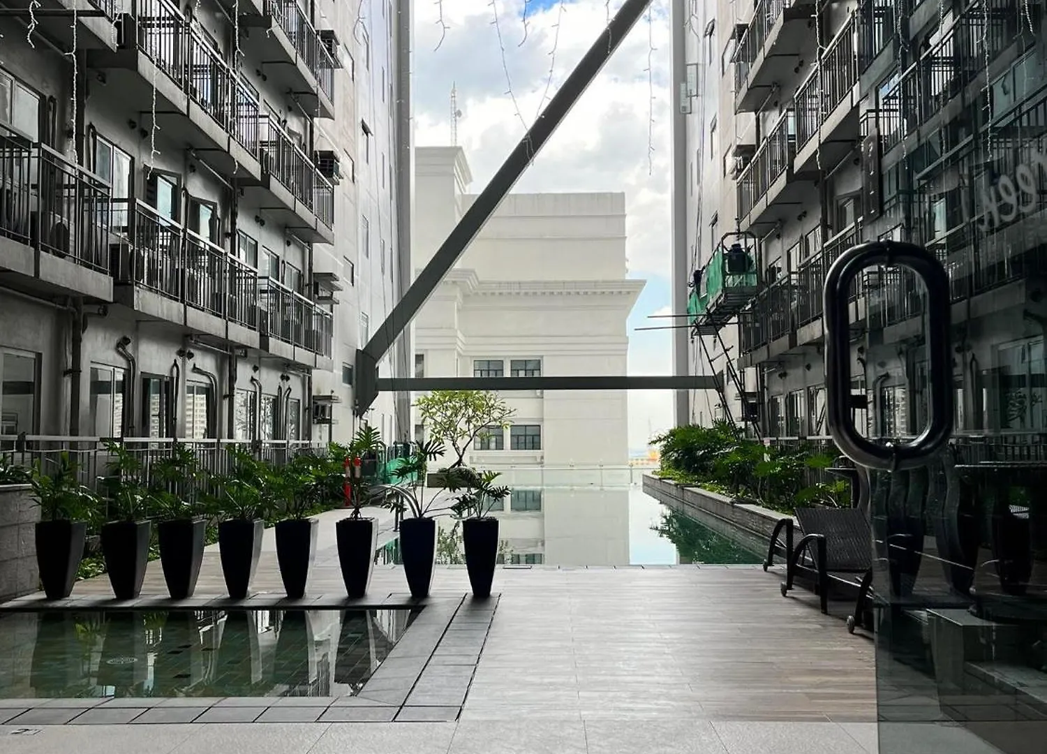 Apartment Condo Unit In Green Residences Taft Next To De La Salle University Manila