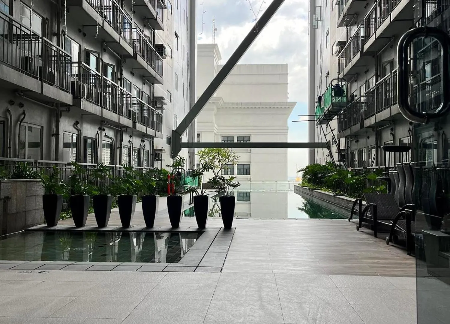 Apartment Condo Unit In Green Residences Taft Next To De La Salle University Manila